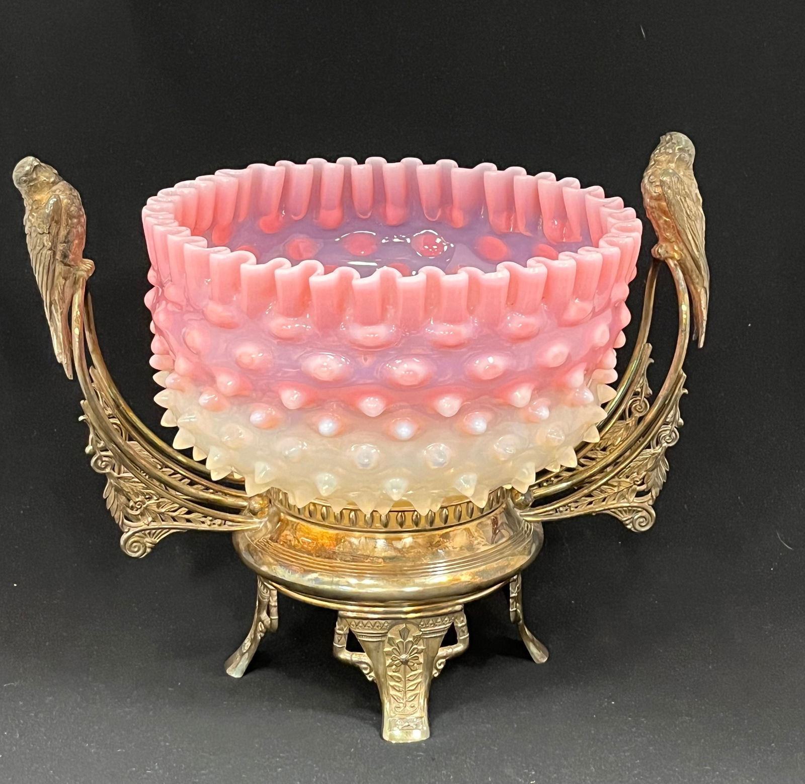 Hobnail Brides Basket (1 of 6)