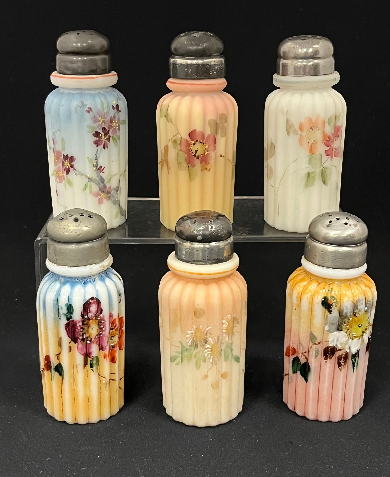 Six Mt. Washington ribbed pillar shakers (1 of 4)