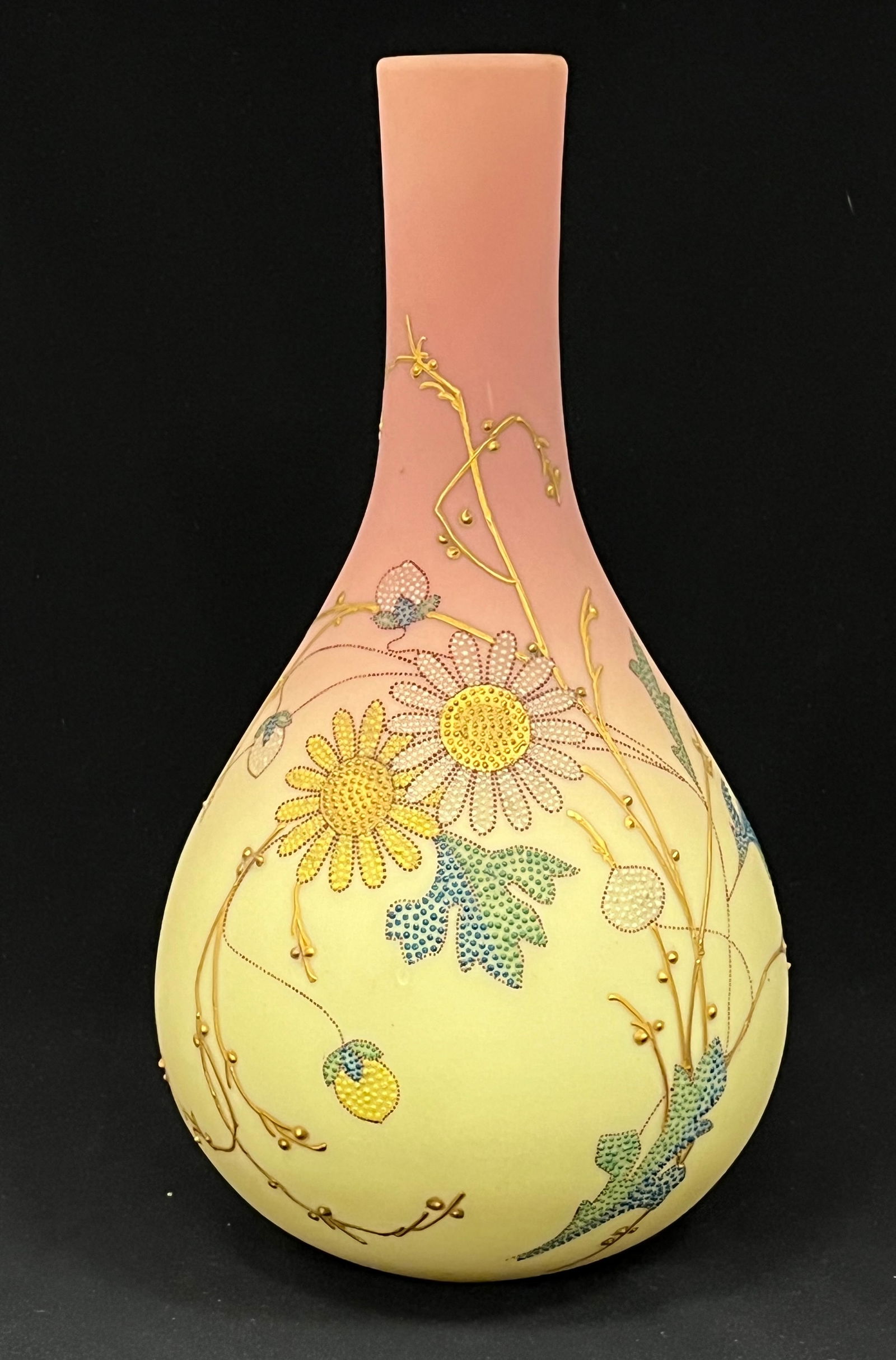 Mt. Washington Queens Burmese vase (1 of 5)