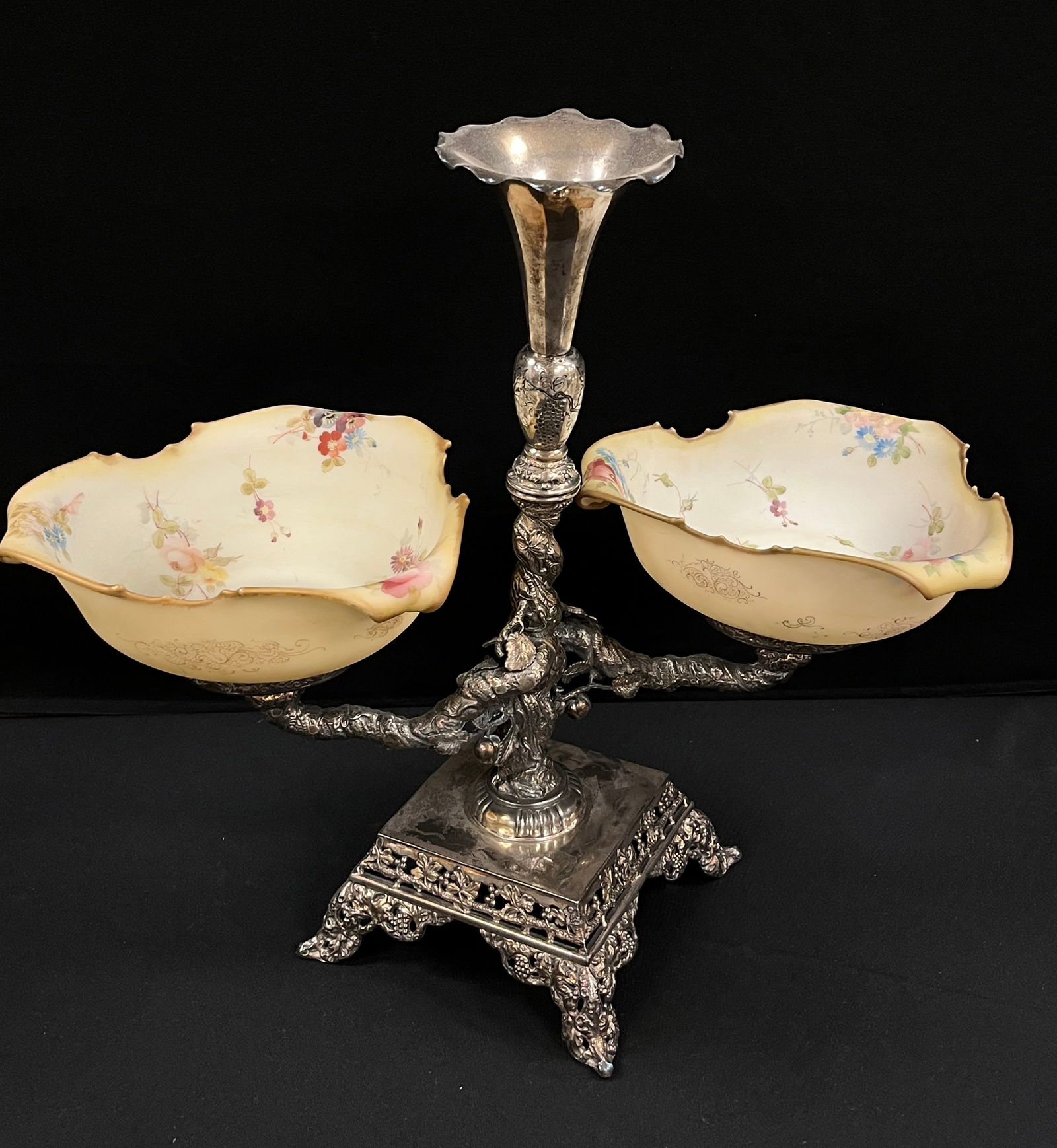 Mt. Washington double brides basket (1 of 9)