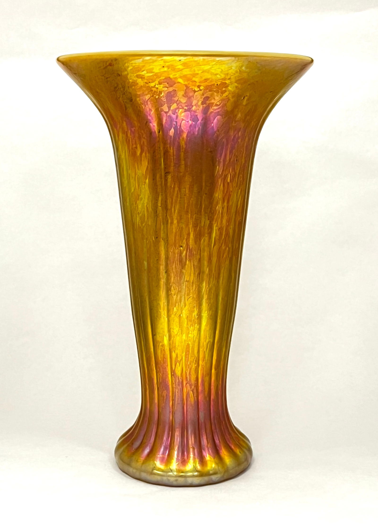 Large Lundberg art glass vase (1 of 4)