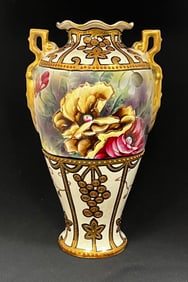 Royal Nippon pottery vase