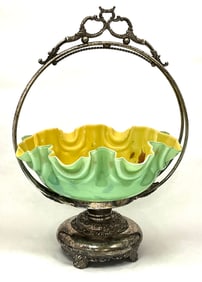 Uranium bases glass brides basket