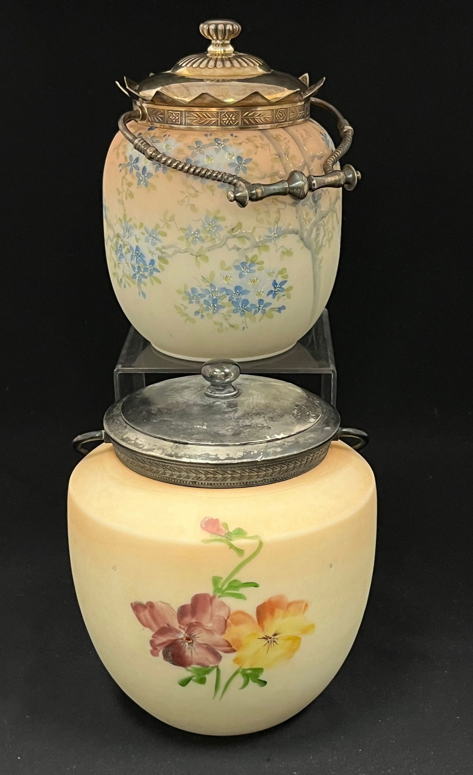 2 Mt. Washington biscuit jars (1 of 6)