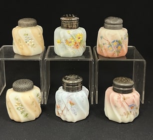 3 pair of Wavecrest shakers