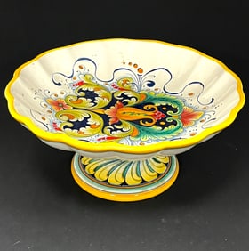 Handpainted Italian Deruta bowl