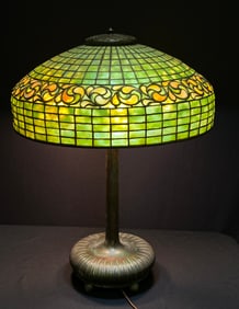 Tiffany Lemon Leaf table lamp
