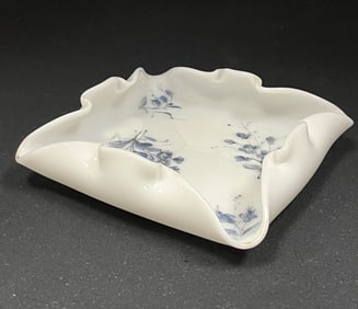 Mt Washington Colonial ware tray