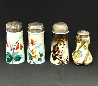 4 satin glass shakers