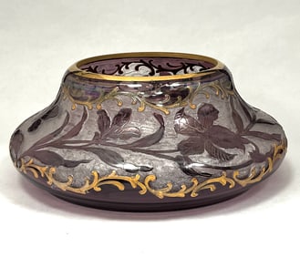 St. Louis cameo glass center bowl