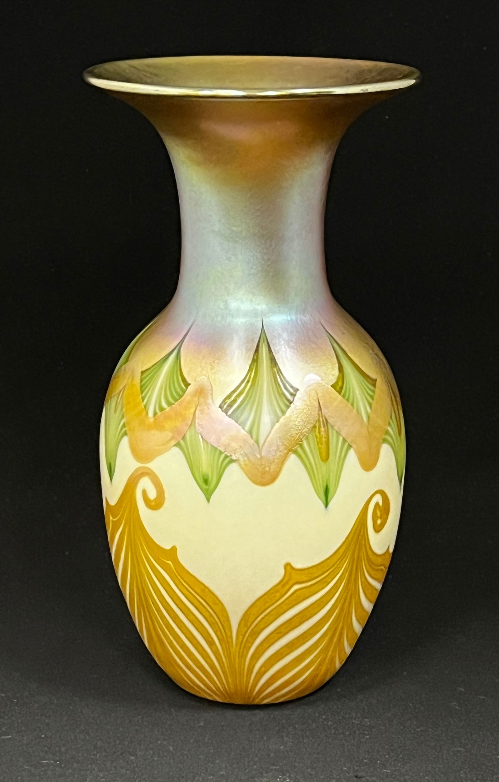 Quezal bulbous art glass vase (1 of 6)