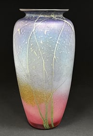 Peet Robinson art glass vase