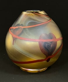 Peter Vanderlaan art glass vase