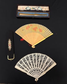 2 Handheld Fans
