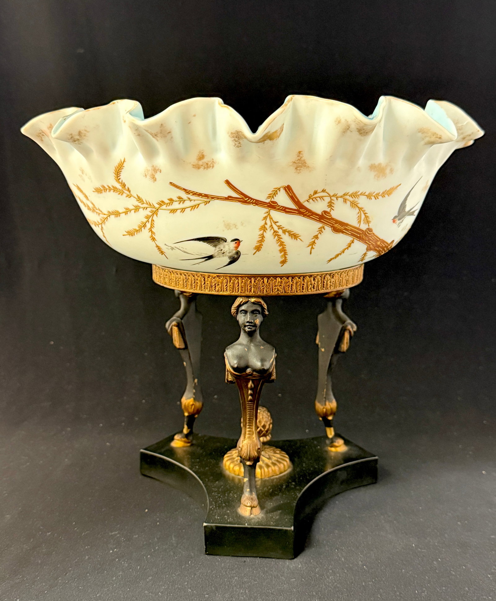 Blue MOP glass Brides Basket (1 of 4)