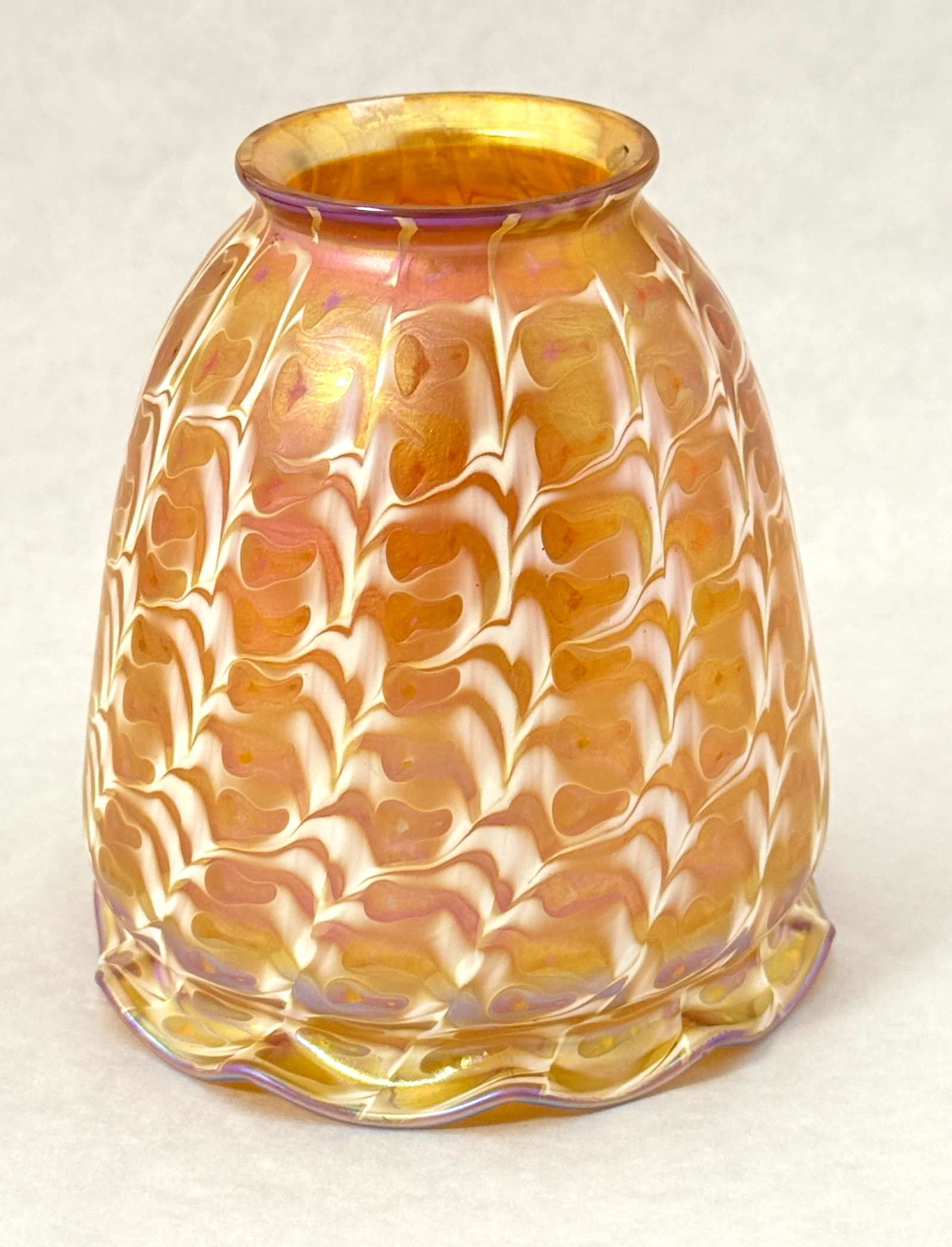 Quezal Iridescent Gold Shade (1 of 4)