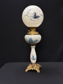 Colonial Ware Peg Parlor Lamp