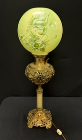 Lovely Victorian Peg Lamp