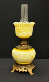 Mt Washington Cameo Lamp