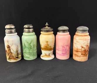 5 Colonial Ware Shakers