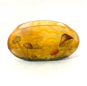 Daum Nancy French cameo vase
