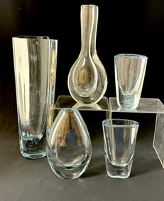 5 Scandinavian vases
