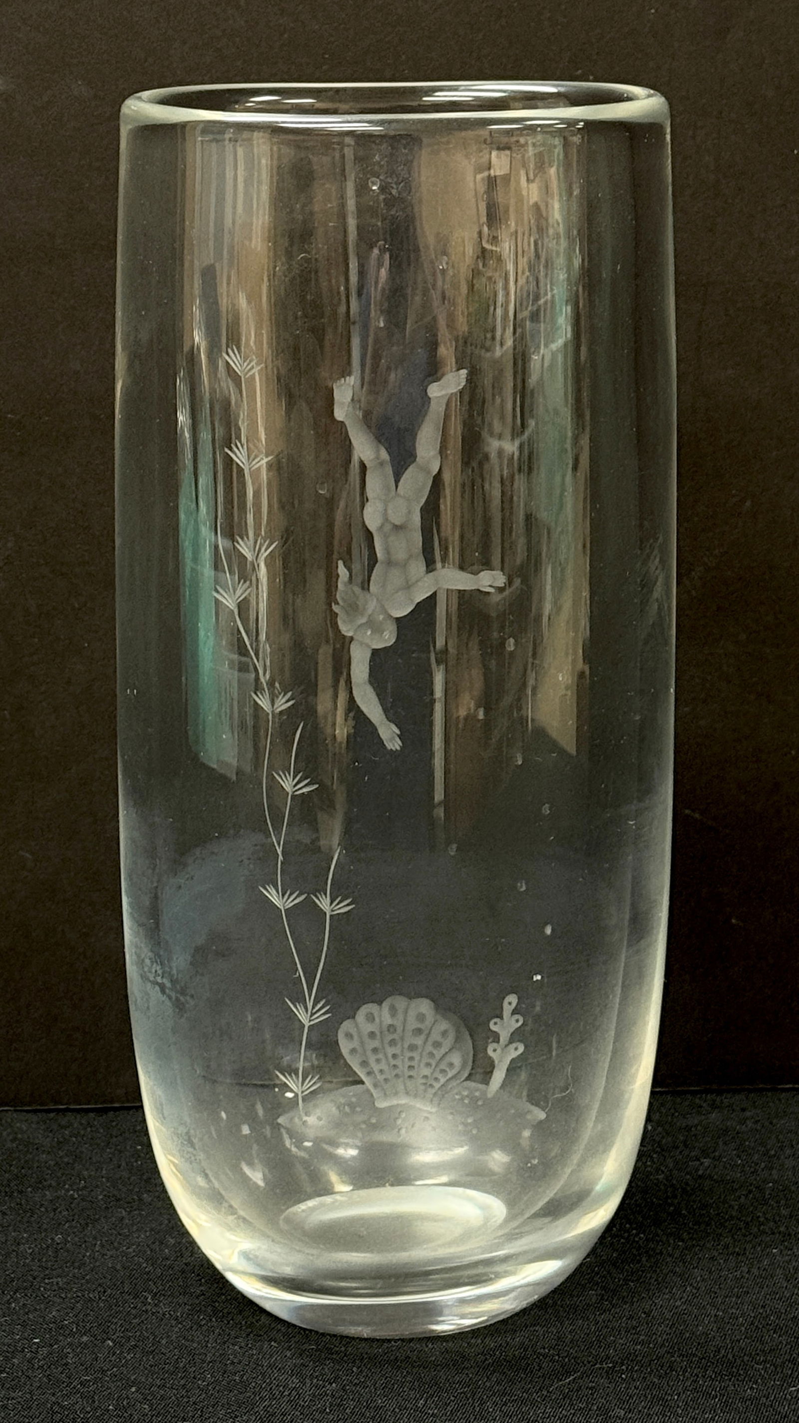 Orrefors Pearl Diver Vase: Orrefors Pearl Diver vase, signed; ht. 10". CONDITION: no chips, cracks, repairs or material defects found, Jaremos attempts to call any material flaw that affects the price, but minor scratches and c
