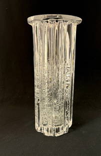 Willey Johanson Hadeland Vase: Willy Johansson, Hadeland, Norway vase, ribbed and bubbled; ht. 10 1/4". CONDITION: no chips, cracks, repairs or material defects found, Jaremos attempts to call any material flaw that affects the pri