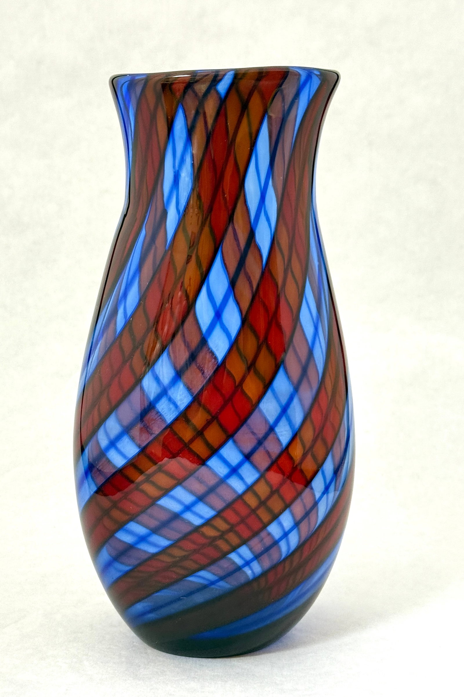 Murano Barovier & Toso Vase: Murano Barovier & Toso Vase in blue and red swirl design; ht. 9". CONDITION: no chips, cracks, repairs or material defects found, Jaremos attempts to call any material flaw that affects the price, but