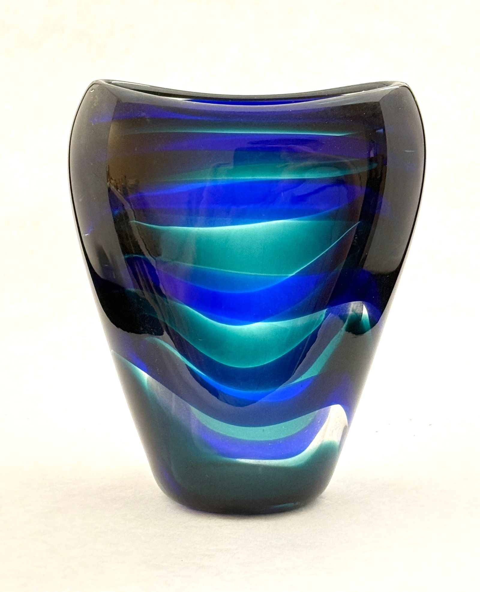Floris Meydam Serica Vase (1 of 4)