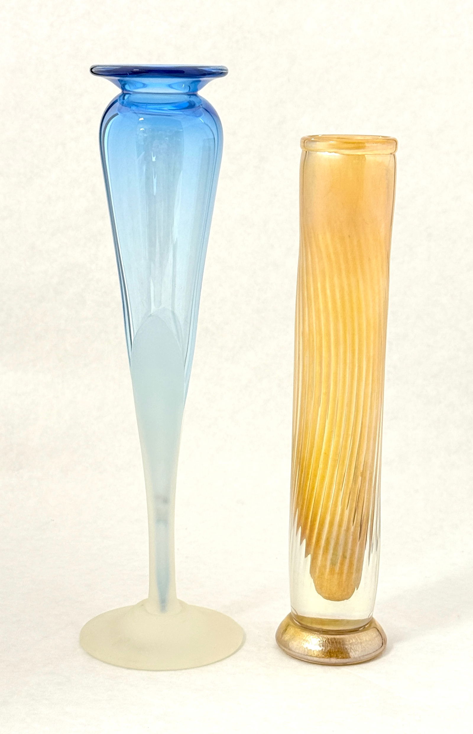 2 Contemporary Art Glass Vases (1 of 6)