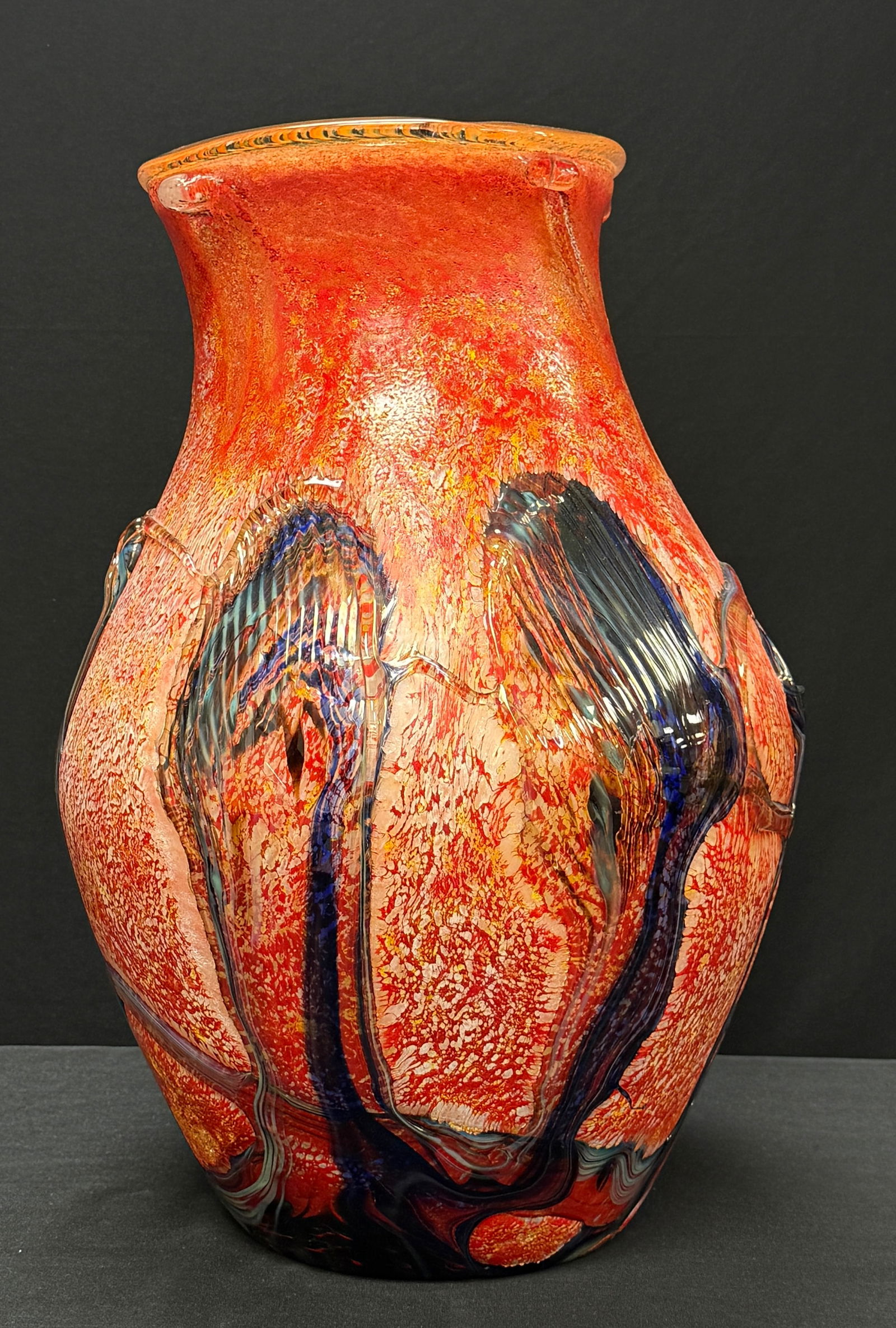 Monumental Novaro floor vase (1 of 6)