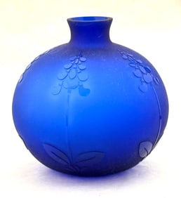 Maryann Wagner  Vase