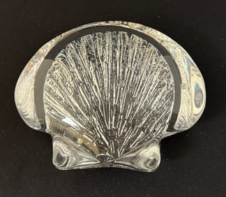 Daum Nancy Shell Paperweight