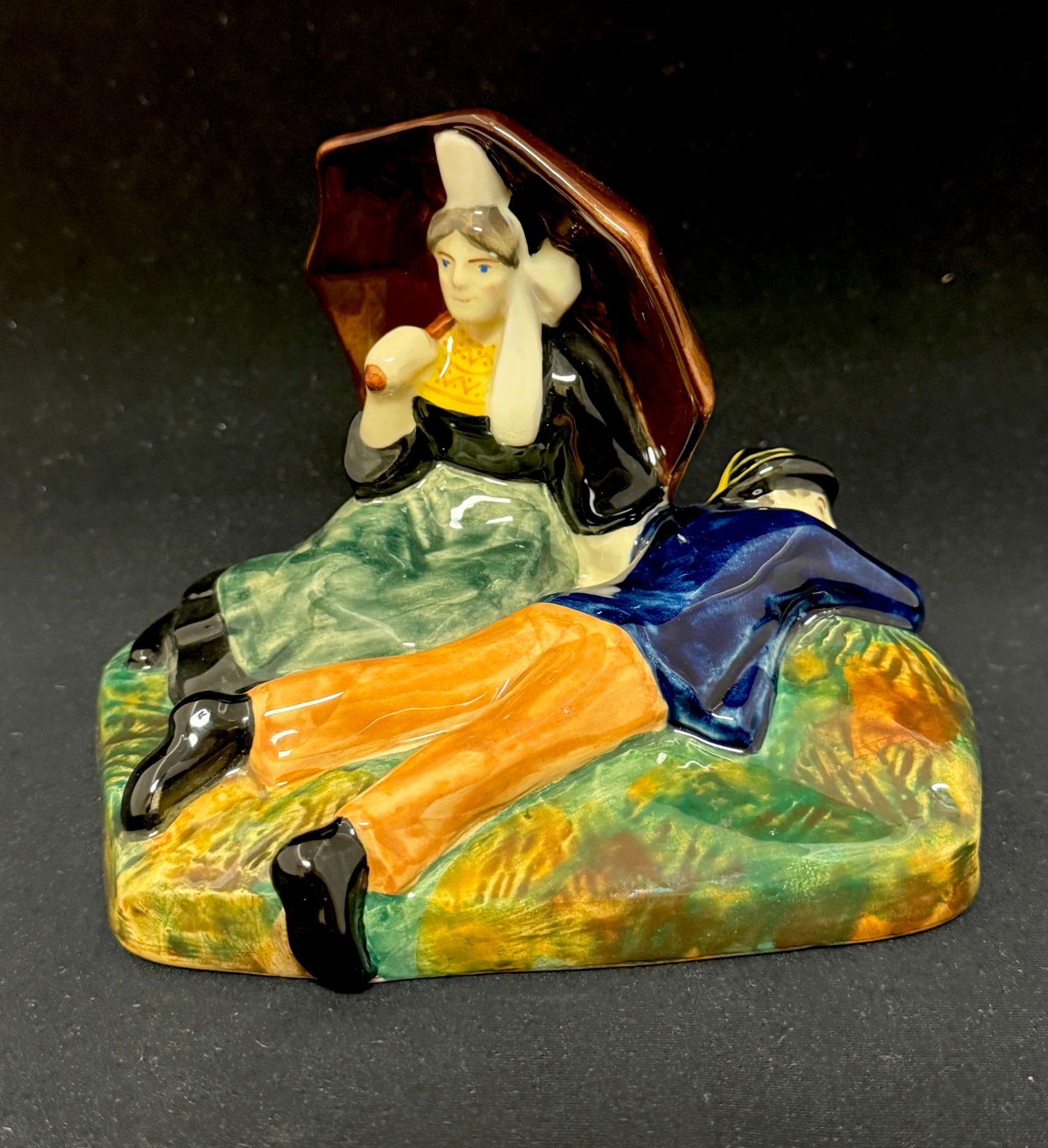 HB Quimper Figurine (1 of 2)