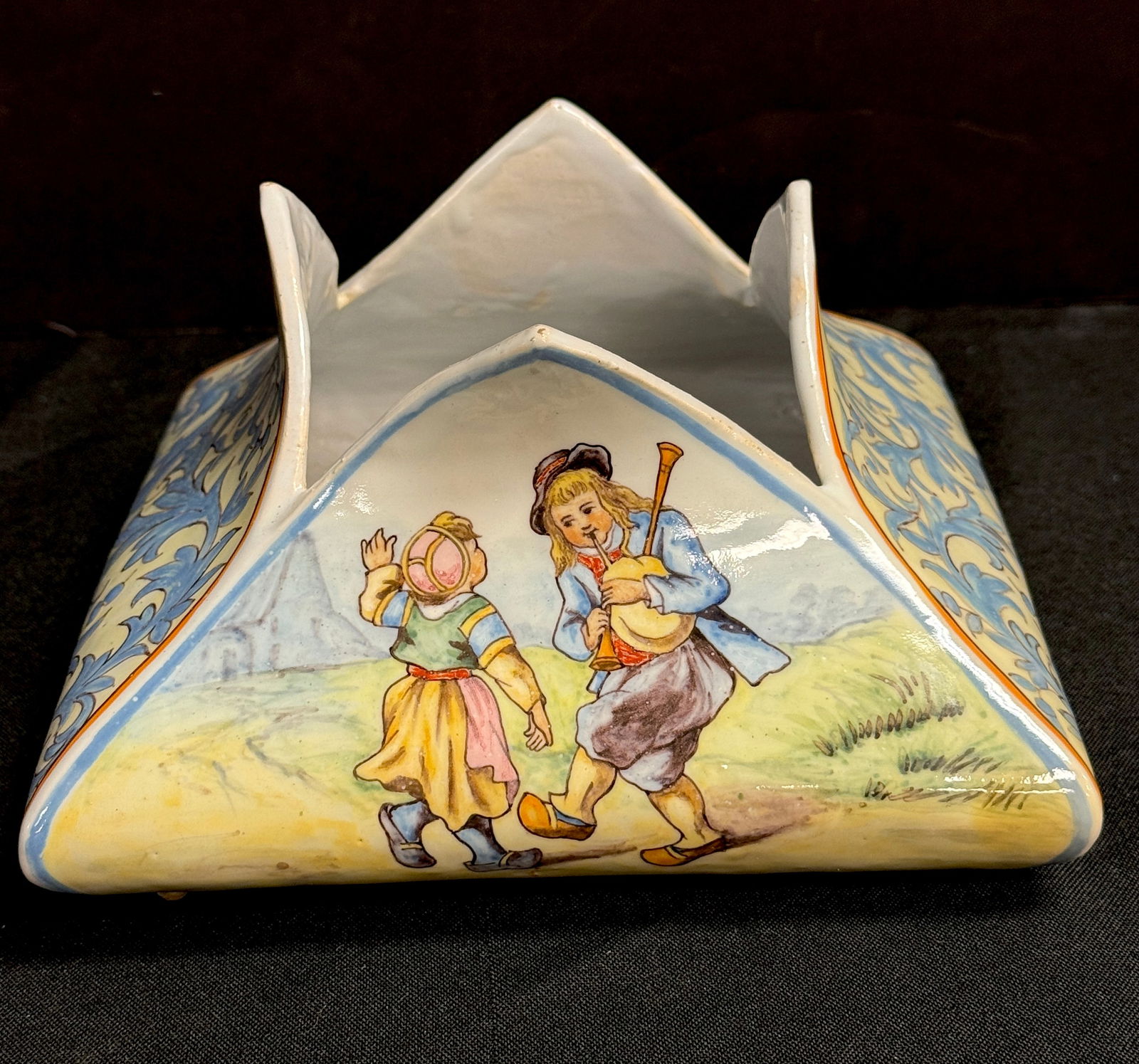 Porquier Beau Quimper Jardiniere (1 of 3)