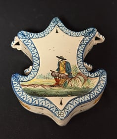 HB Shield Shaped Wall Pocket