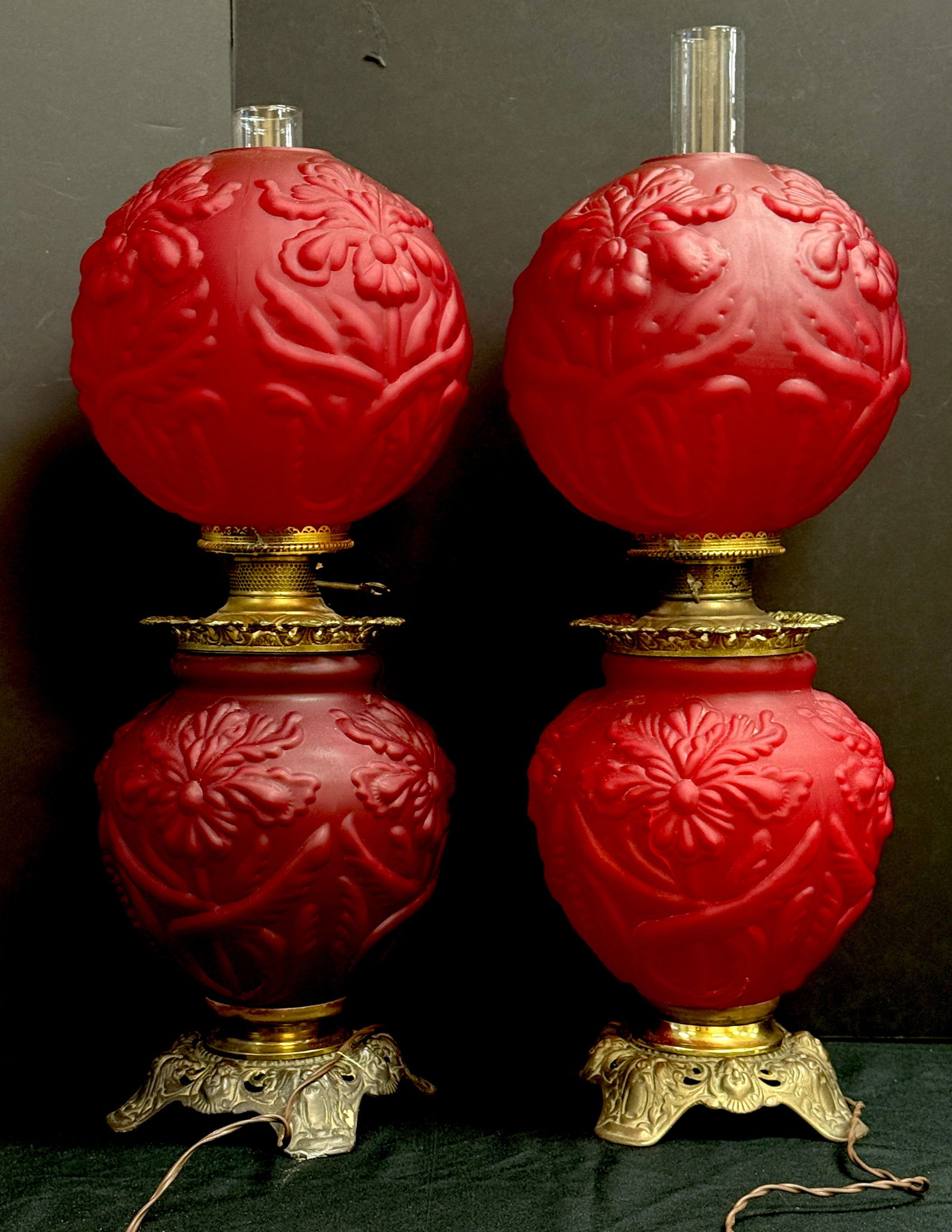 Pair EAPG Gone with Wind Lamps (1 of 4)