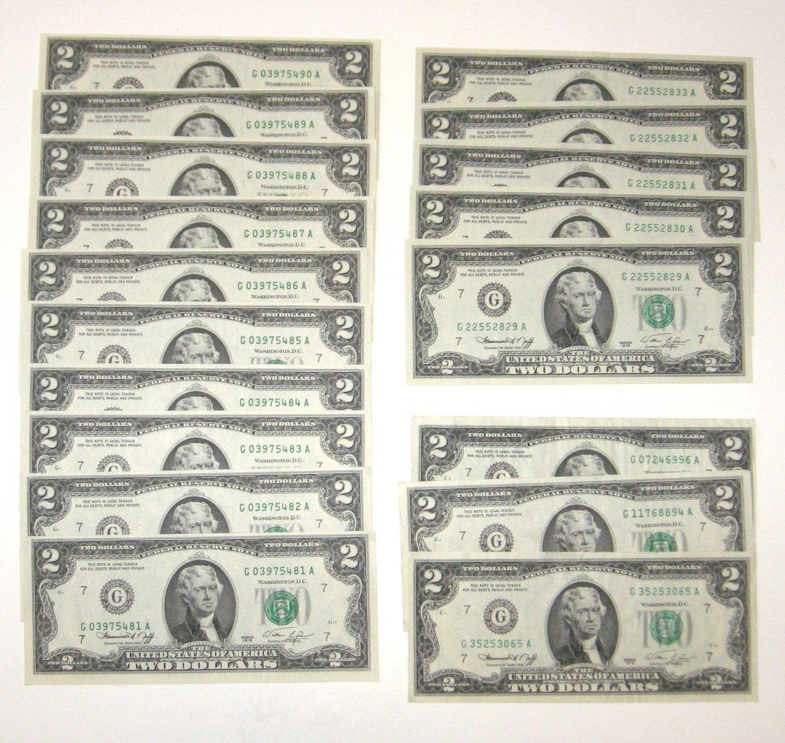 18 1976 2 dollar bills,: 10 sequential 2 dollar bills from serial number G03975481A to G03975490A. TOGETHER with five sequential bills from serial numbers G22552829A to G22552833A. And three others.