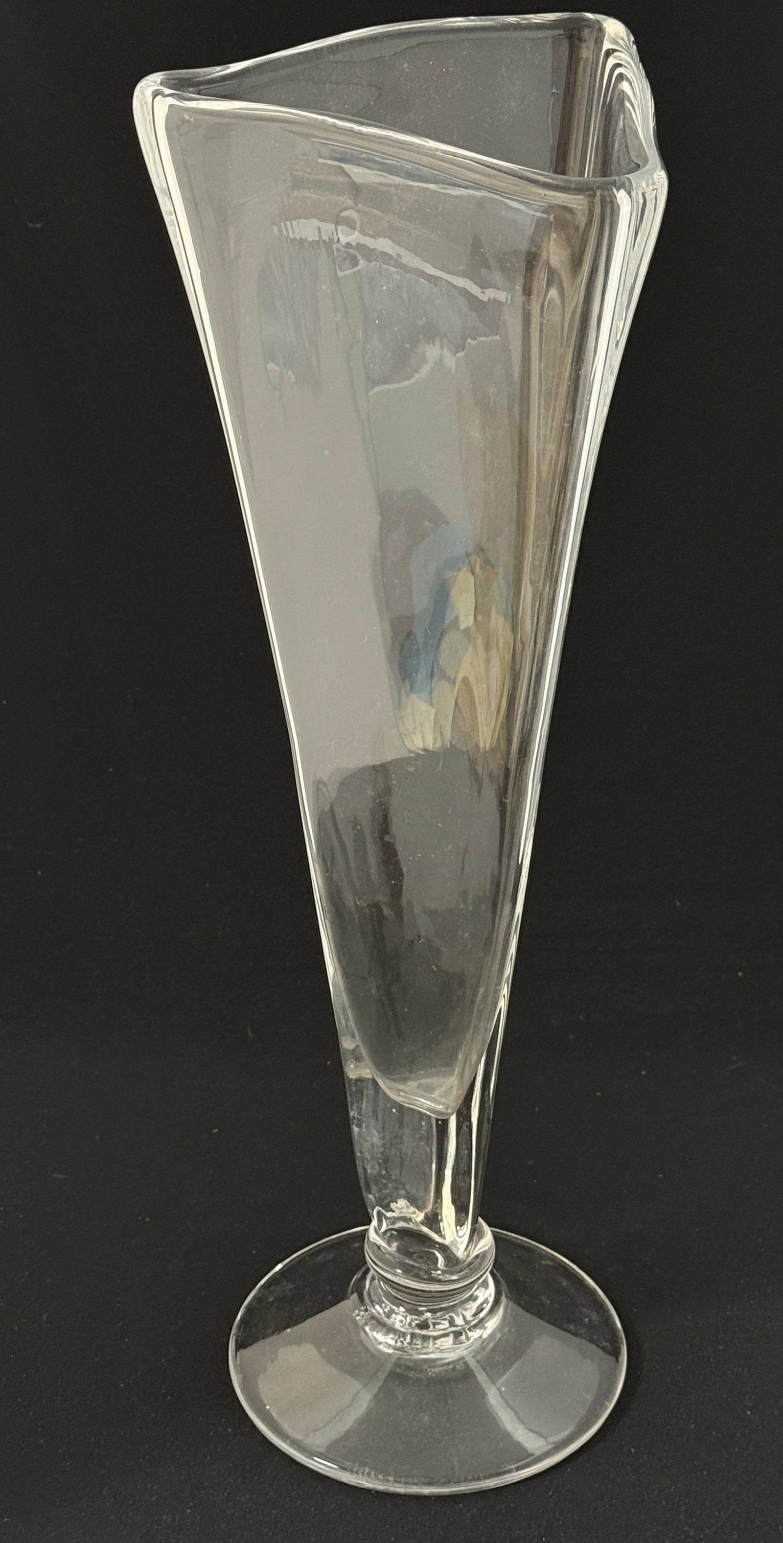 Simon Pearce Tall Triangular Vase: Simon Pearce tall crystal triangular footed vase, signed Simon Pearce; 19 1/2" ht. CONDITION: no chips, cracks, repairs, or material defects found, Jaremos attempts to call any material flaw that