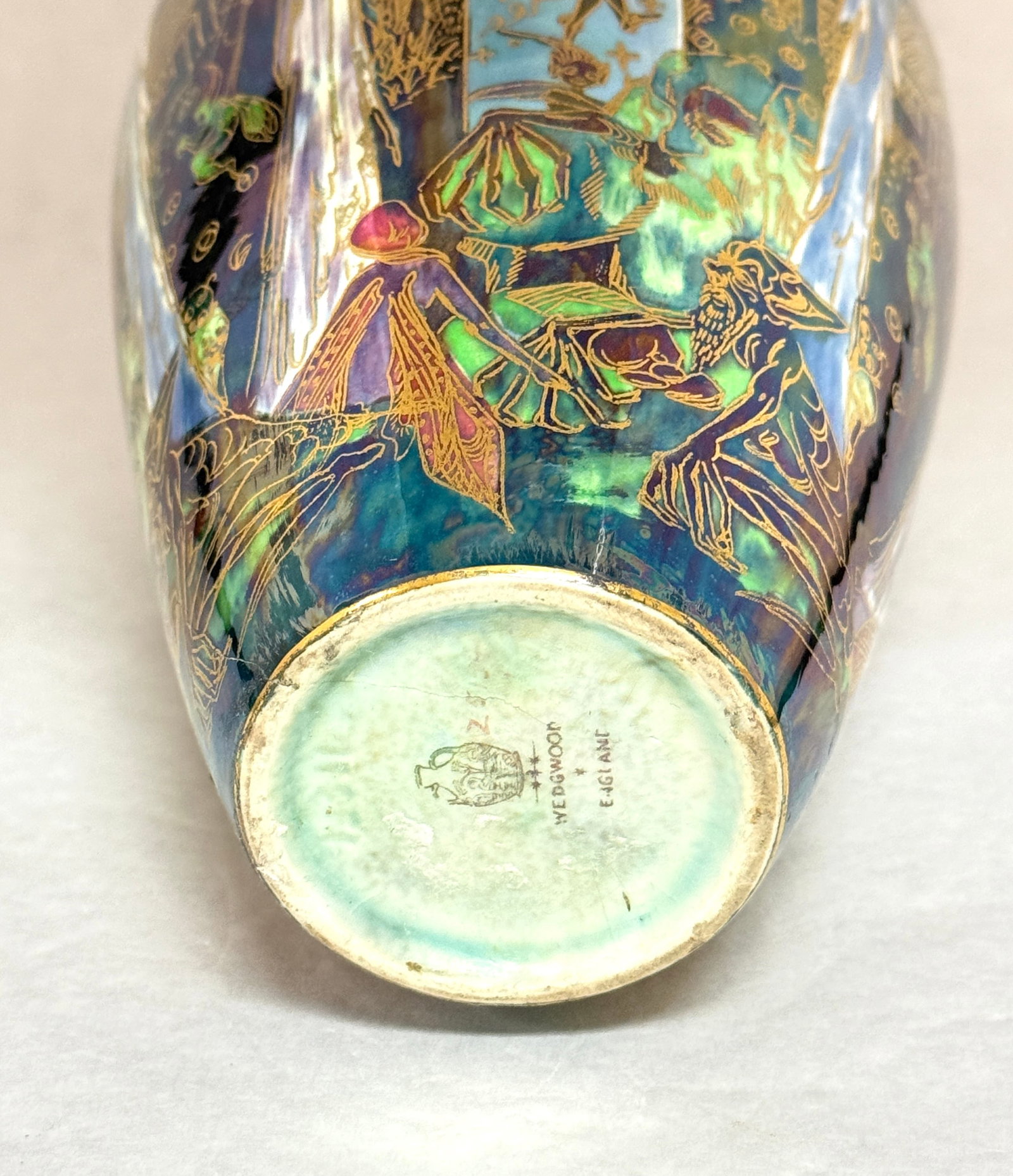 Fairyland Lustre Candlemas Vase - 3