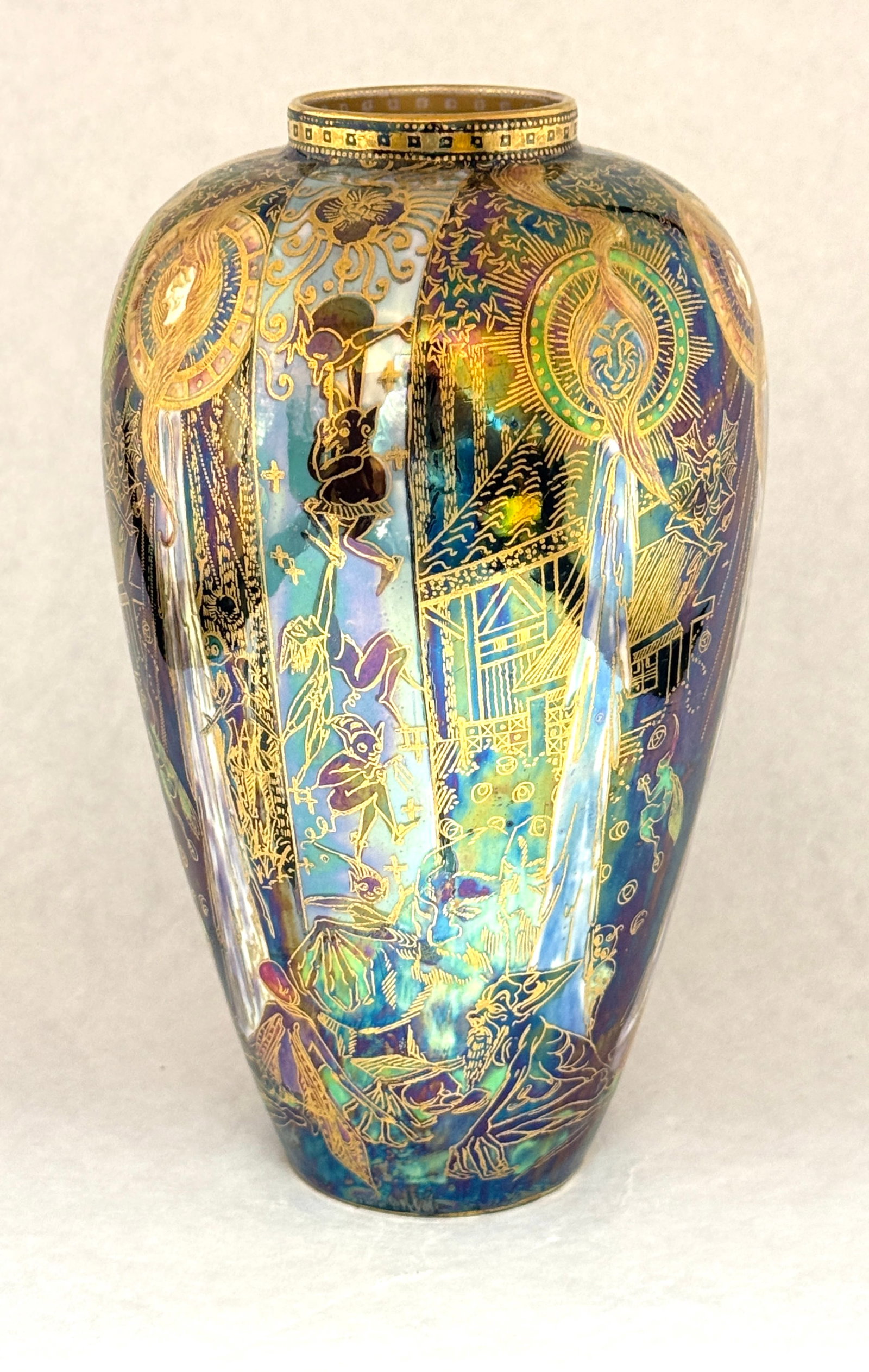 Fairyland Lustre Candlemas Vase - 5