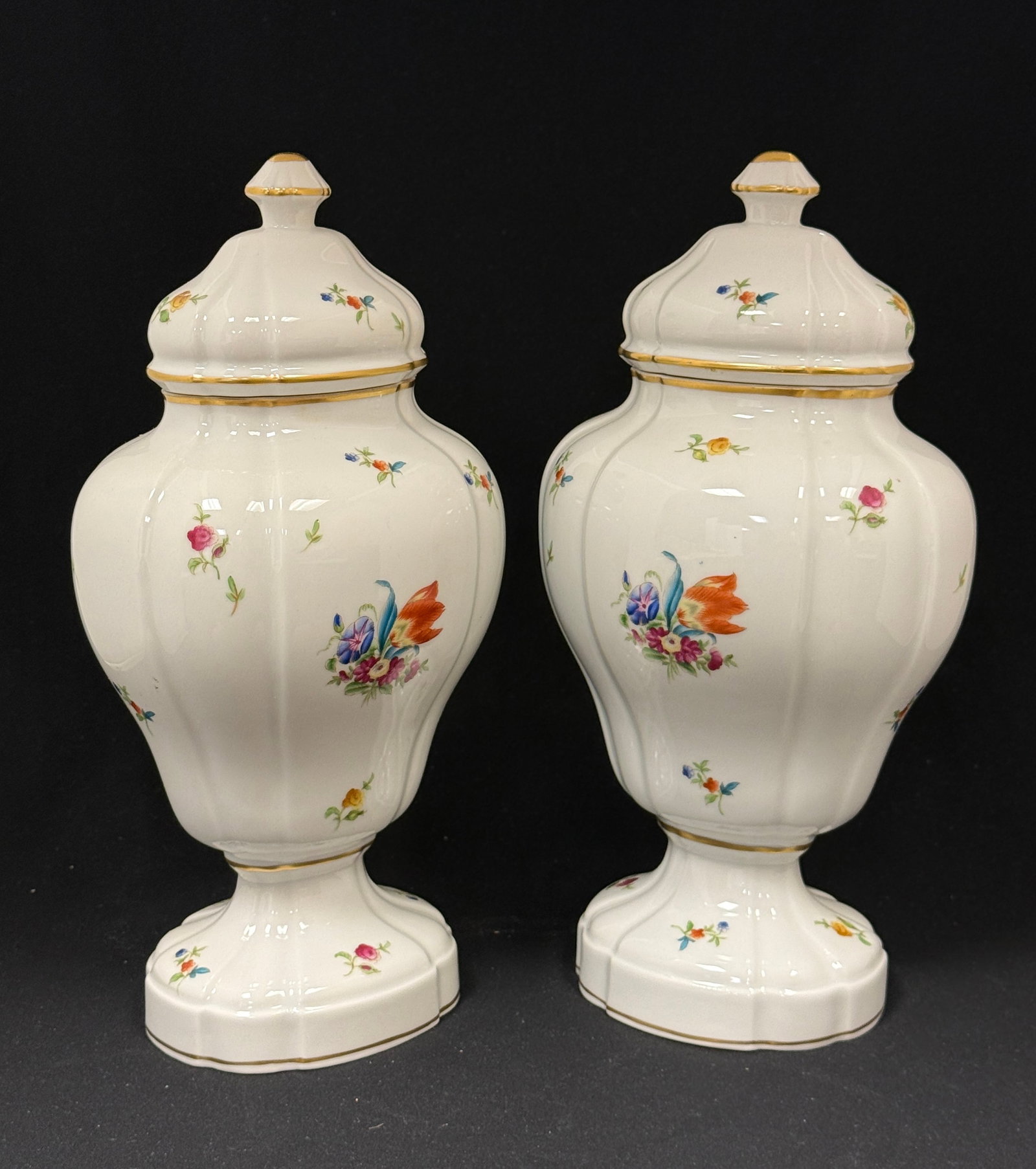 2 Herend Covered Urns - 2