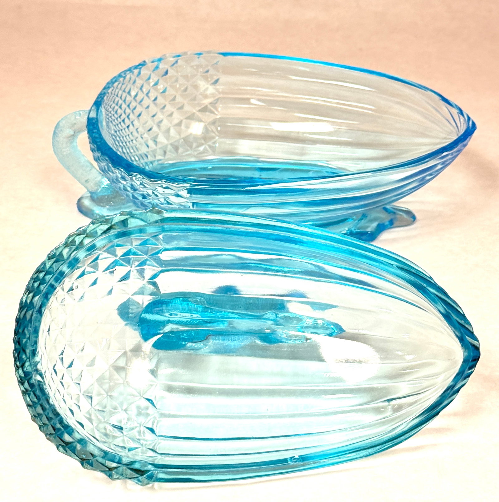 2 LE Smith Blue Items - 3