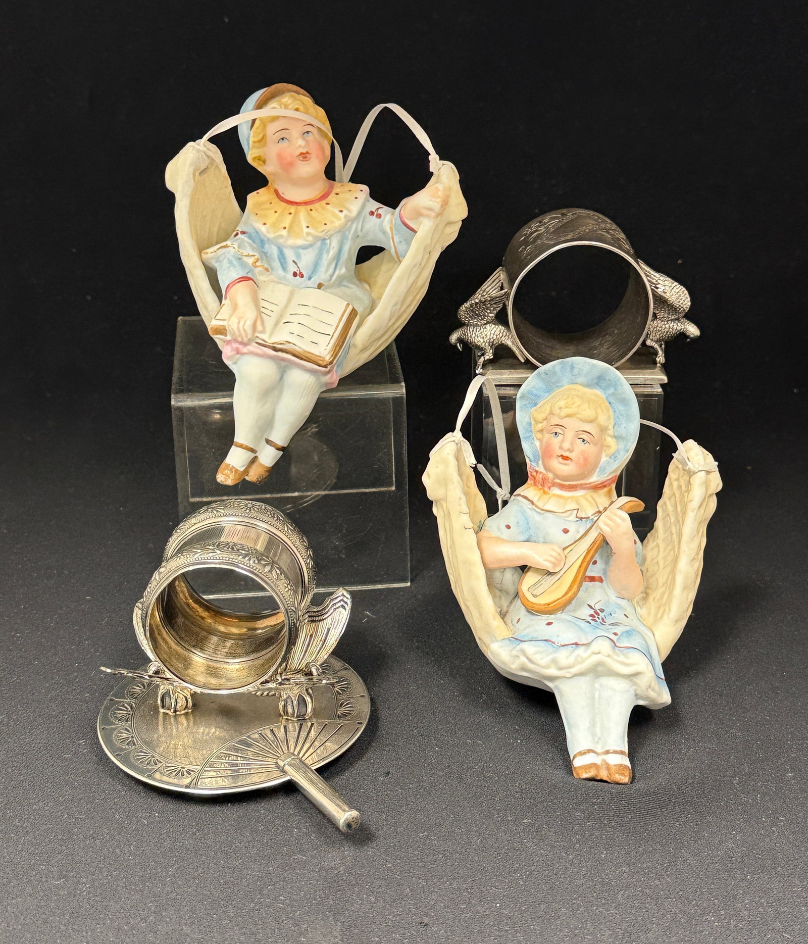 4 Decorative Items (1 of 5)