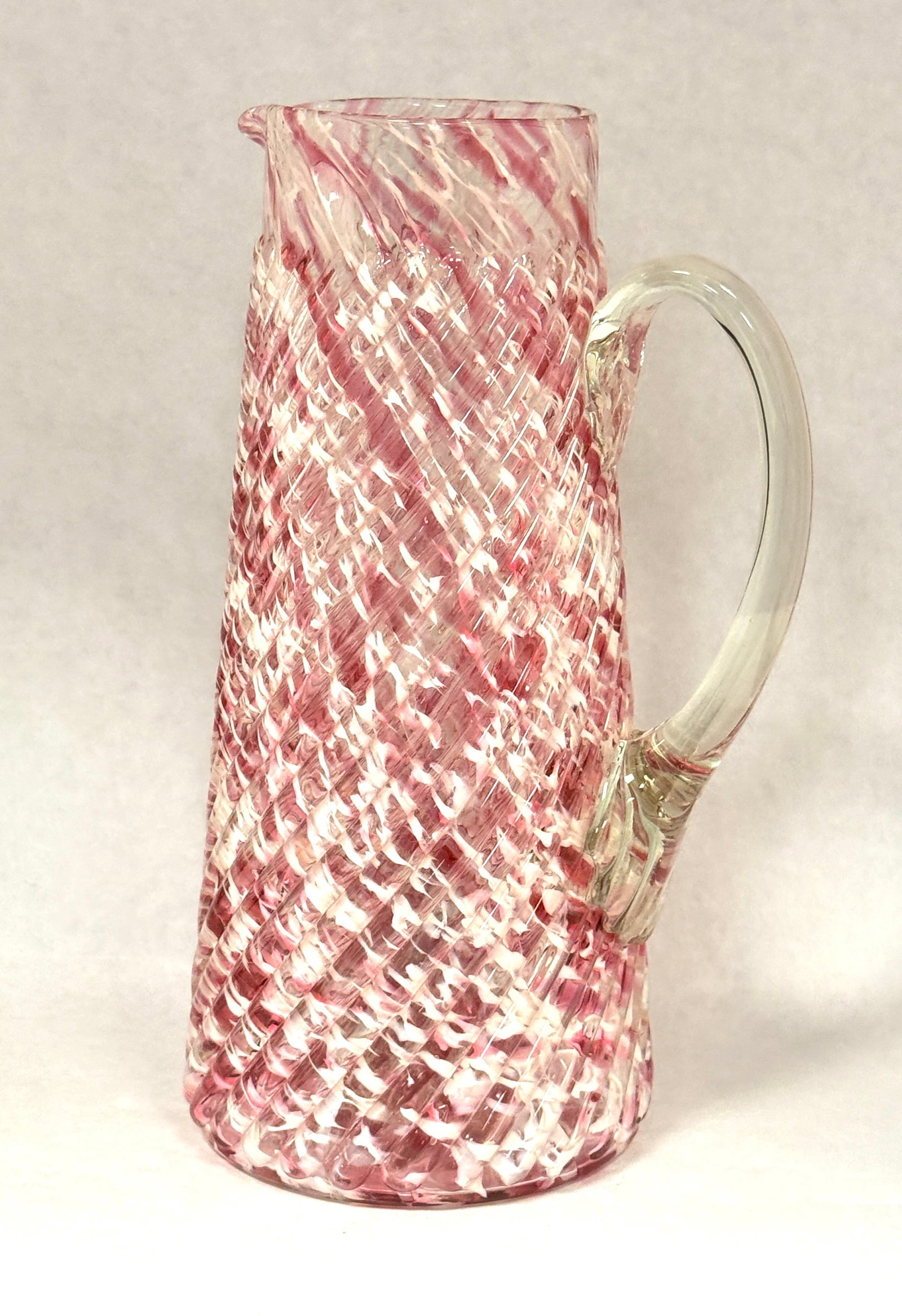 Opalescent Reverse Swirl Tankard (1 of 3)