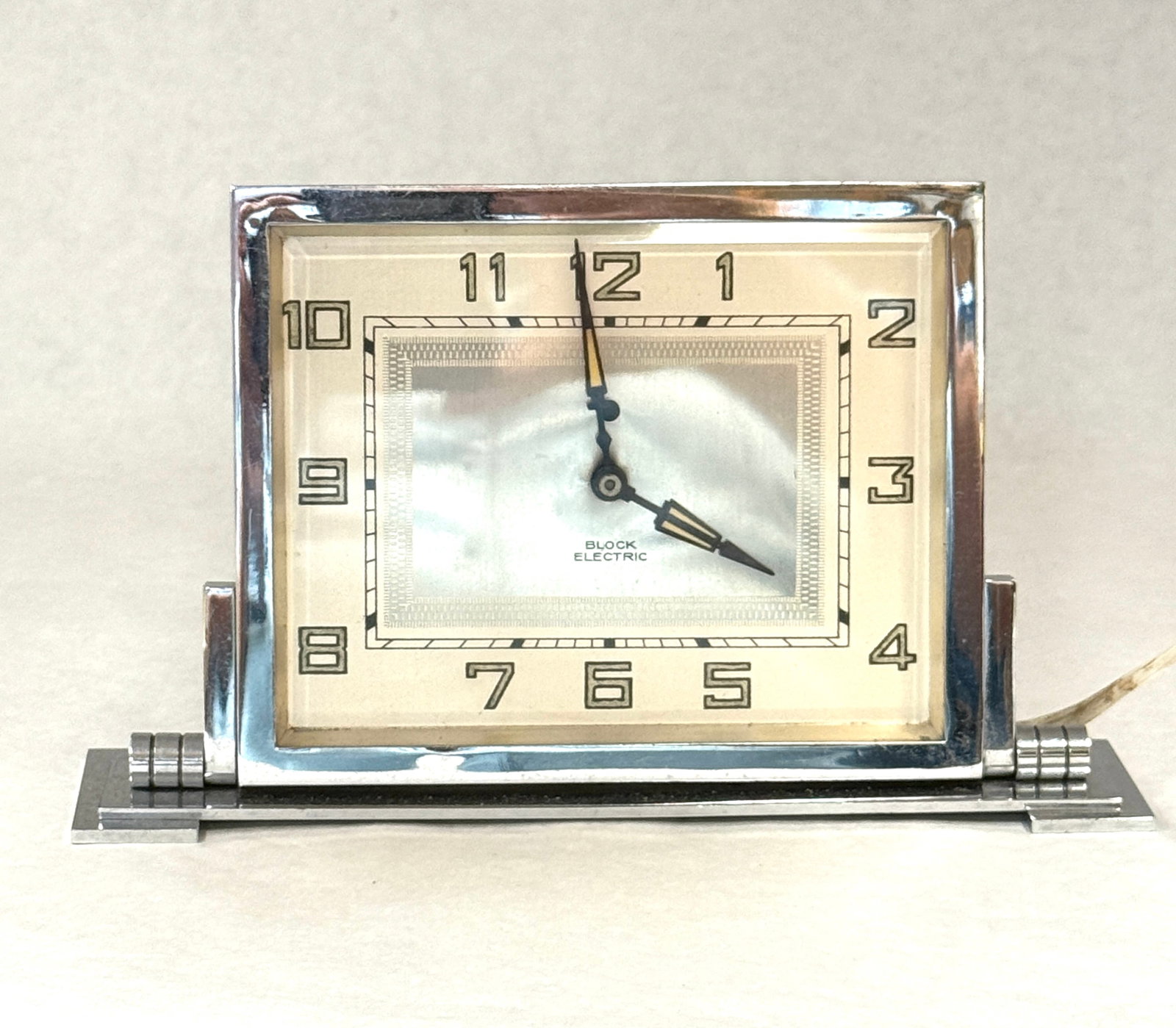 2 Art Deco Clocks - 2