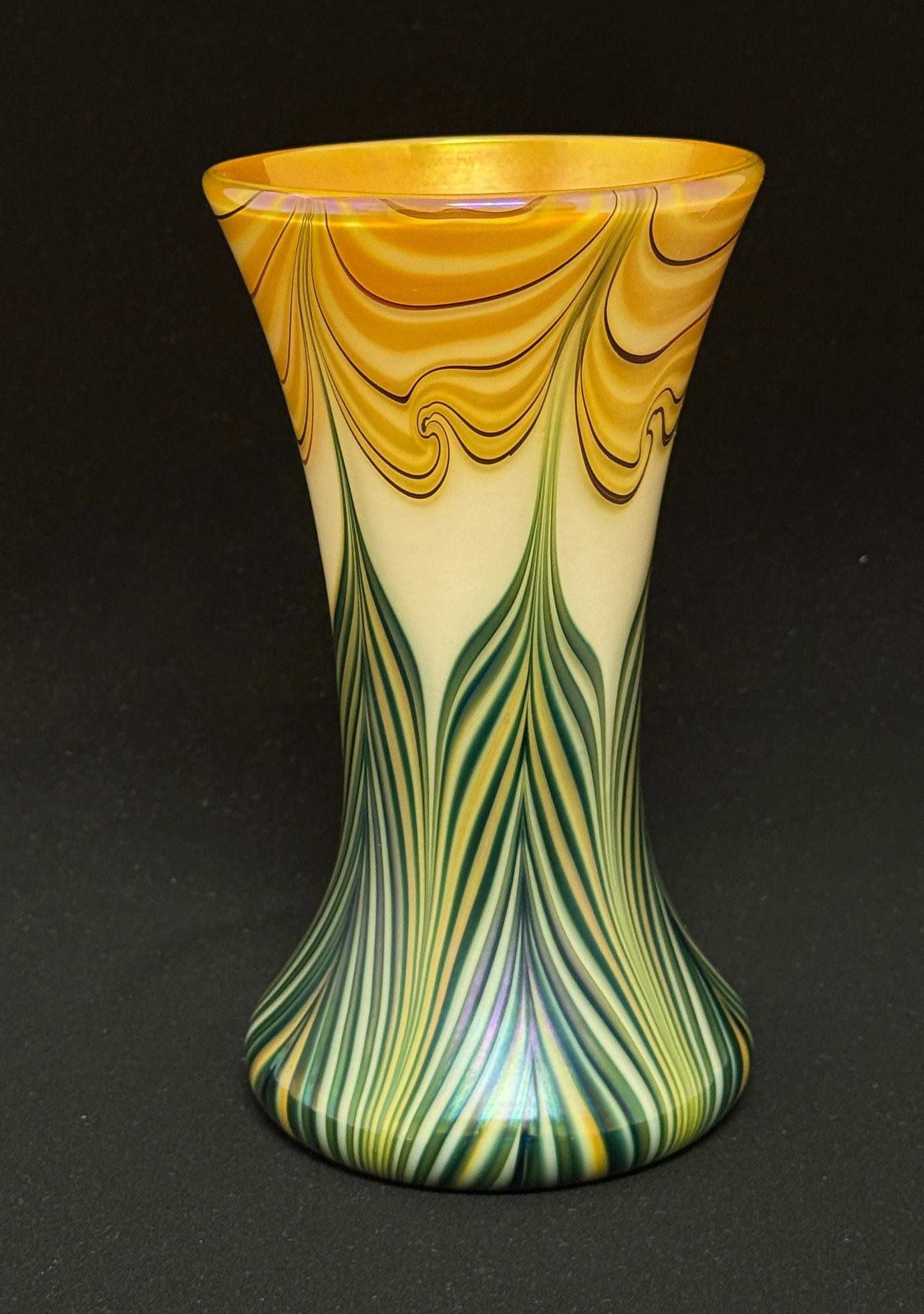 Lundberg Art Glass Vase (1 of 4)