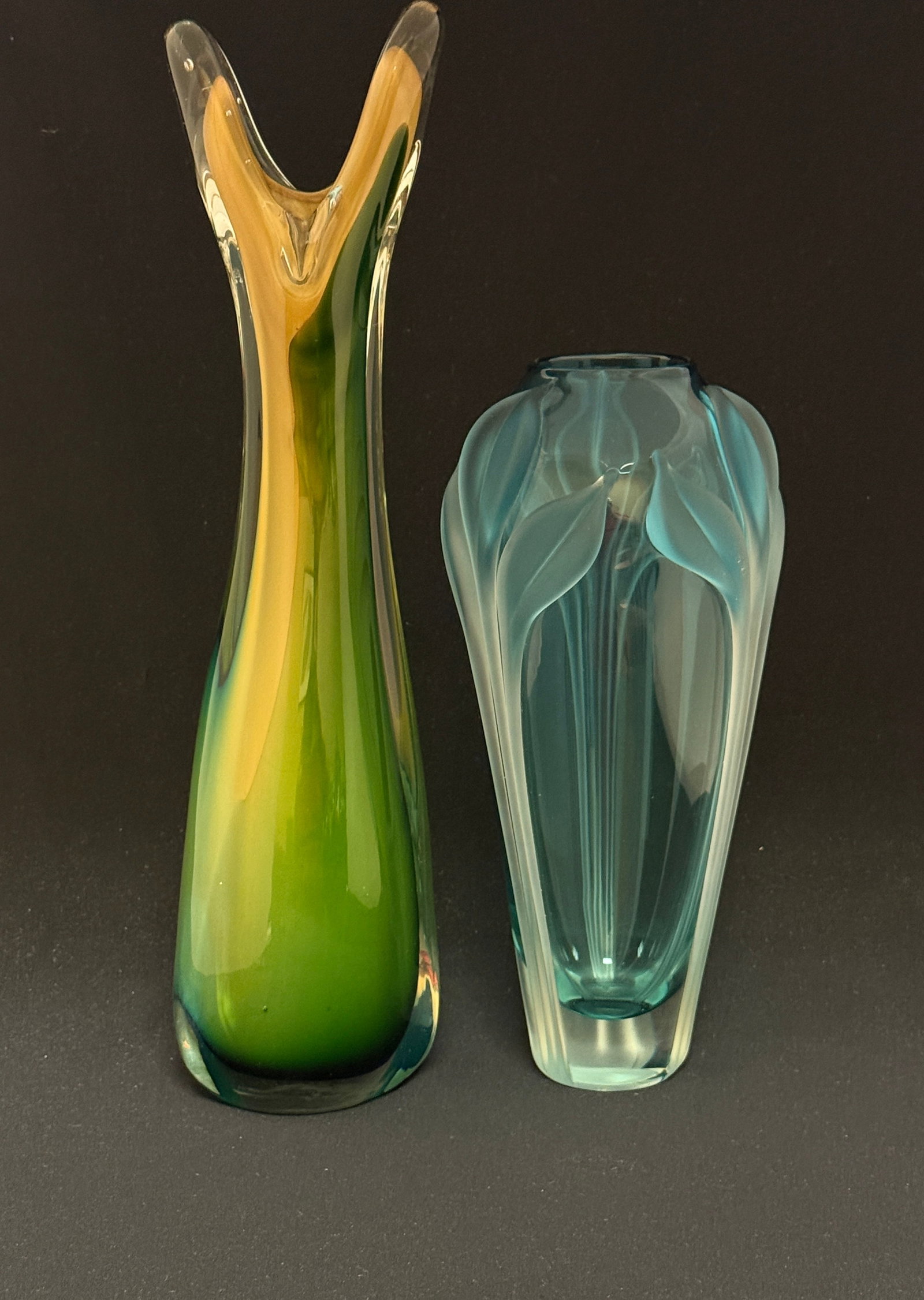 2 Contemporary Glass Vases (1 of 5)