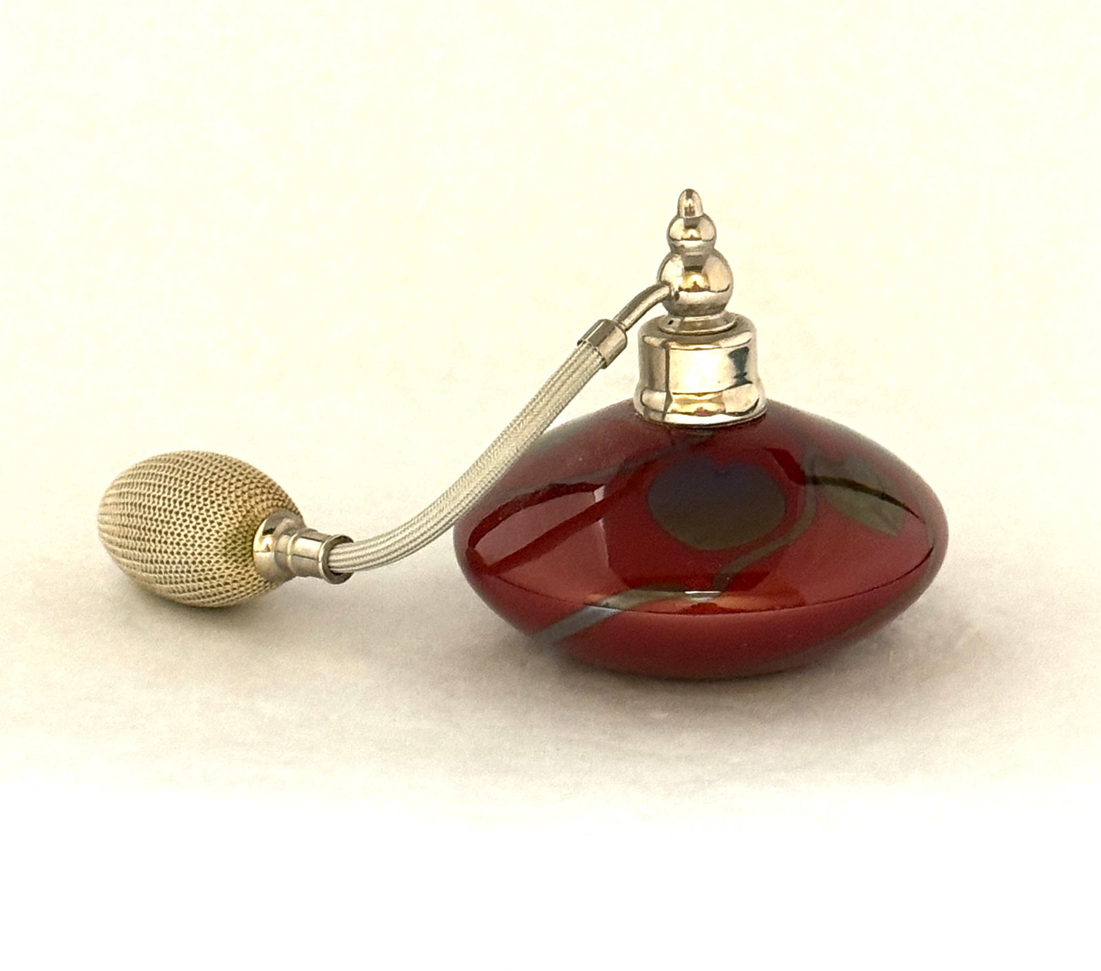 Lundberg Red Perfume Atomizer (1 of 4)